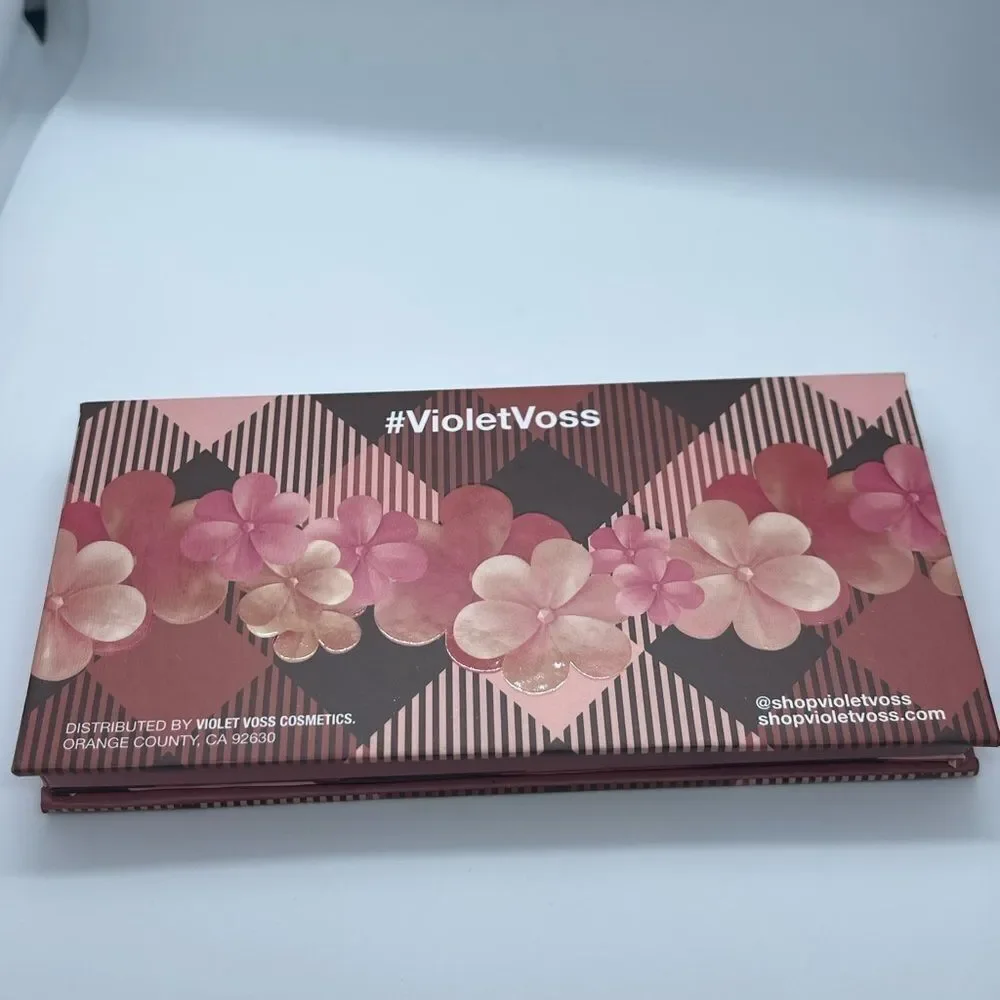 New Violet Voss Windflower Eye Shadow Pallet